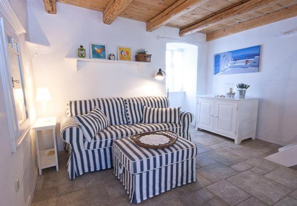 Maja Stone House Villa Kornić Exteriör bild