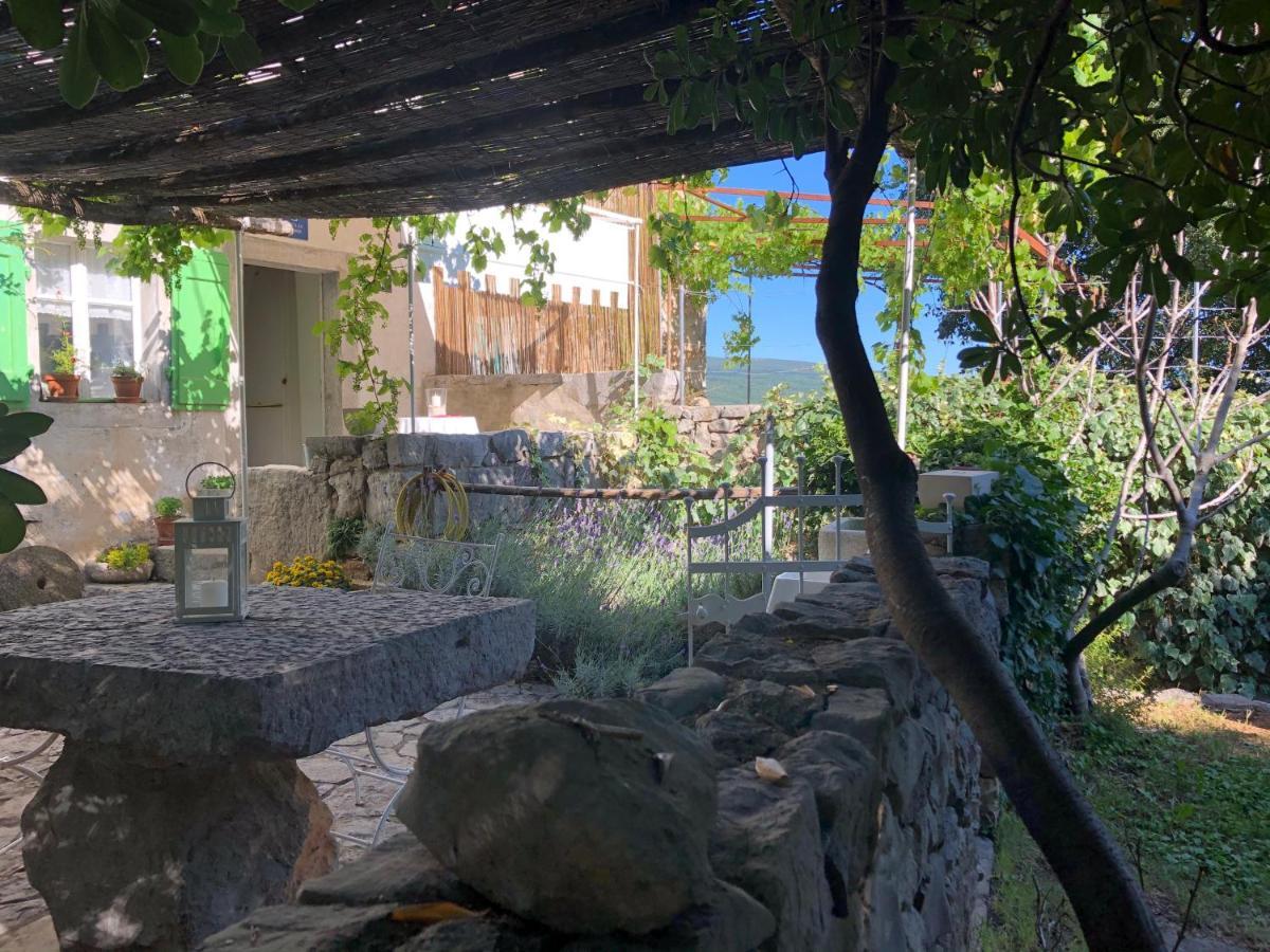 Maja Stone House Villa Kornić Exteriör bild
